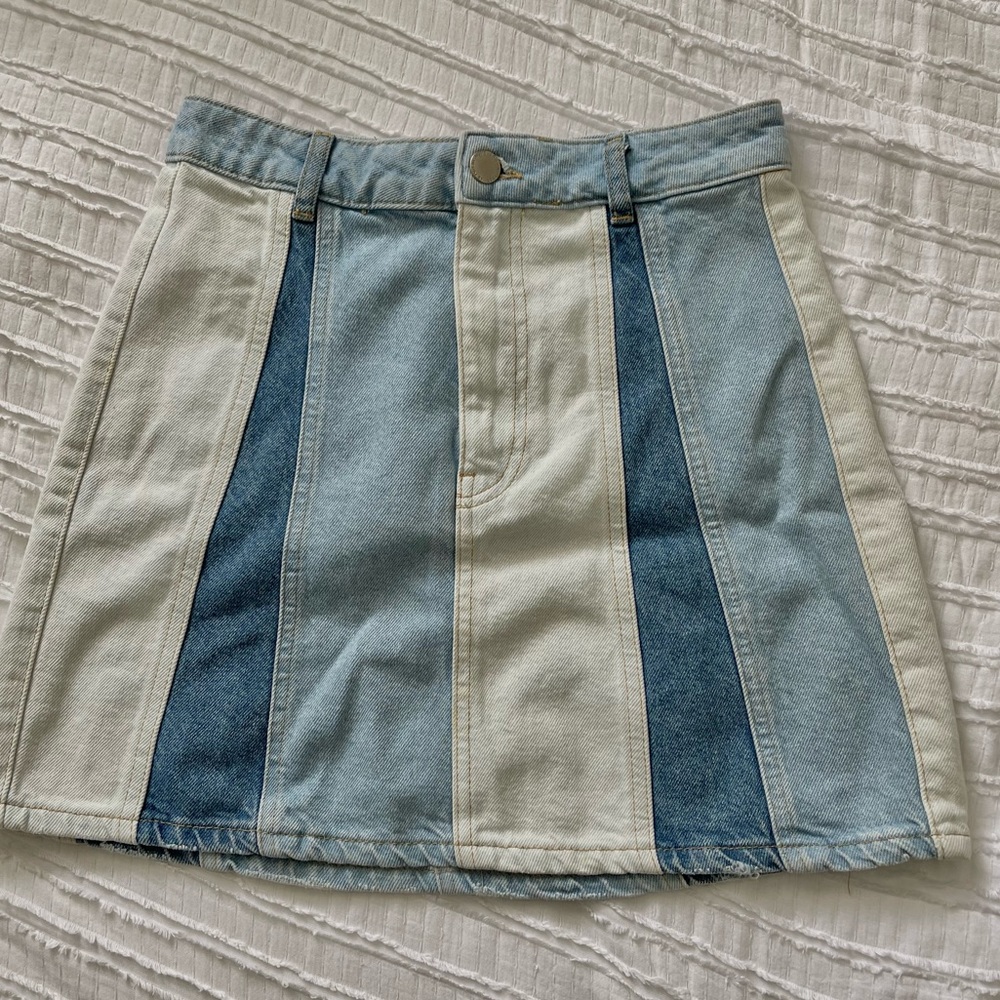 Stradivarius Mini Denim Skirt.     Size: 4